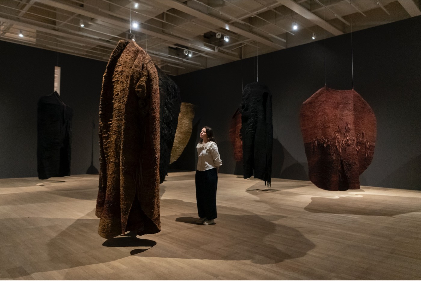 Magdalena Abakanowicz: Every Tangle of Thread and Rope review, The ...