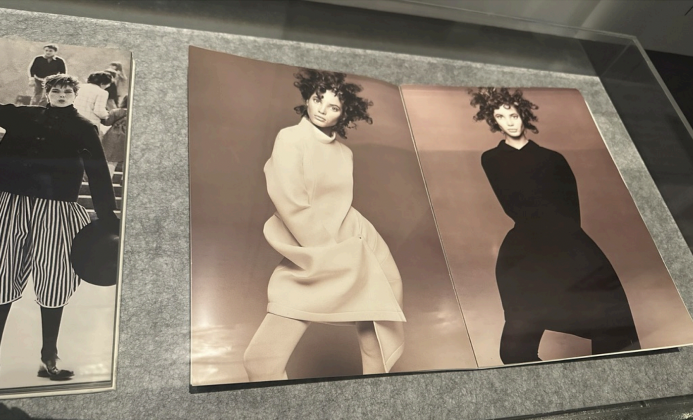 COMME DES GARÇONS 1981-1986 (book) photographer Steven Meisel. Publisher Comme des Garçon detail - © Jane Francis / NGV