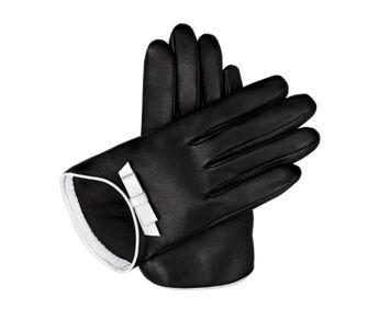 Perfumed gloves from the House of Guerlain. https://www.guerlain.com/fr/fr-fr/les-accessoires-dexception/les-gants-parfumes 
