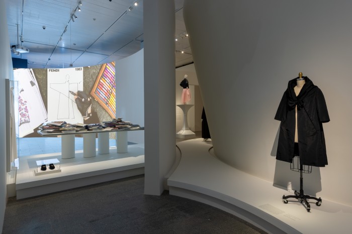 Gallery View, 'Karl Lagerfeld Sketches
His Life' Video, “Blanche” Table, House of Patou
Coat. Photo © The Metropolitan Museum of Art