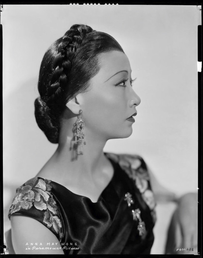 Anna May Wong in Limehouse Blues directed by Alexander Hall, 1934
Courtesy, Museum of Fine Arts, Boston
Featuring object: 
Woman's evening dress, 1934
Travis Banton (American, 1894-1958)
Silk satin, embroidered