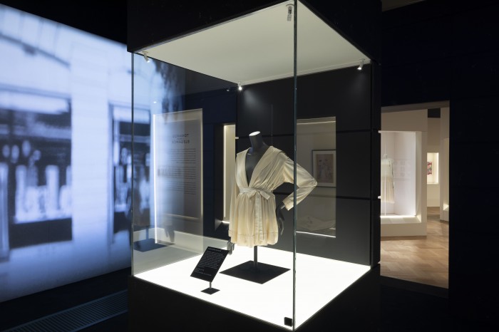 Gabrielle Chanel Fashion Manifesto opens at the V&A - The Costume
