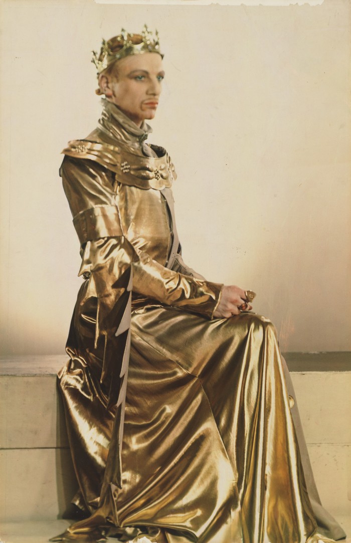 John Gielgud as Richard II in Richard of Bordeaux by Yevonde (1933), given by the photographer, 1971 © National Portrait Gallery, London