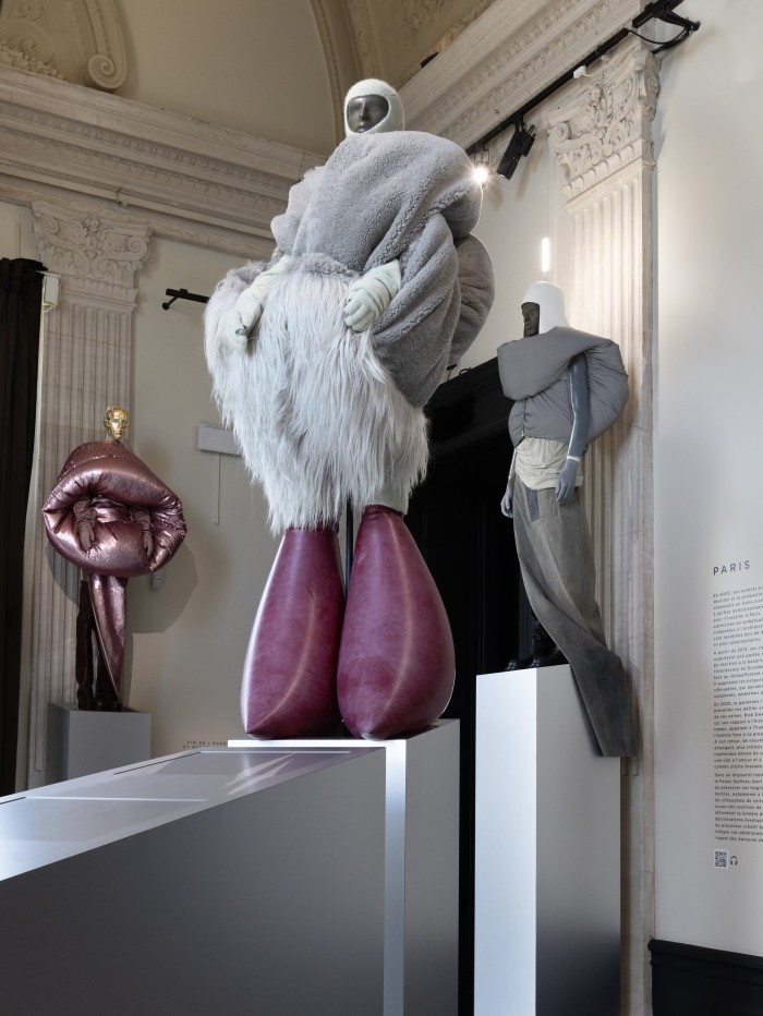 Rick Owens, Temple of Love © Palais Galliera, Paris Musées, Gautier Deblonde