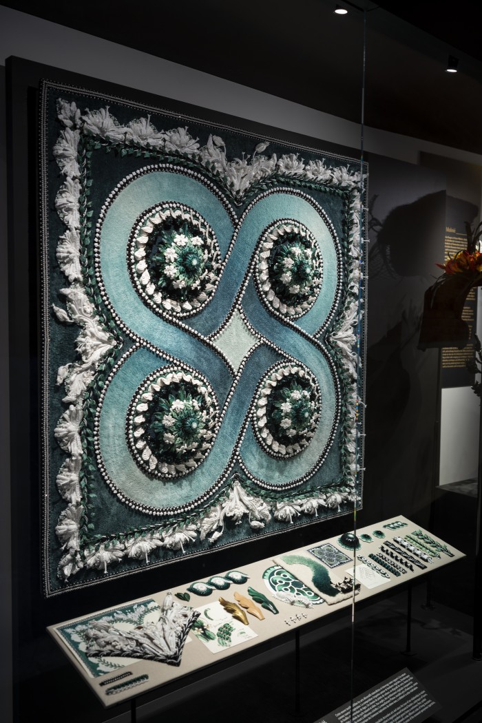 Tisser, broder, sublimer - Palais Galliera, Musée de la Mode de la Ville de Pari © Nicolas Borel
