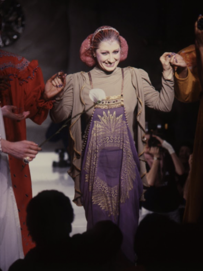 Zandra Rhodes at Pillar Hall for The Mediæval Collection catwalk Image by Samuel Warn, 1983.