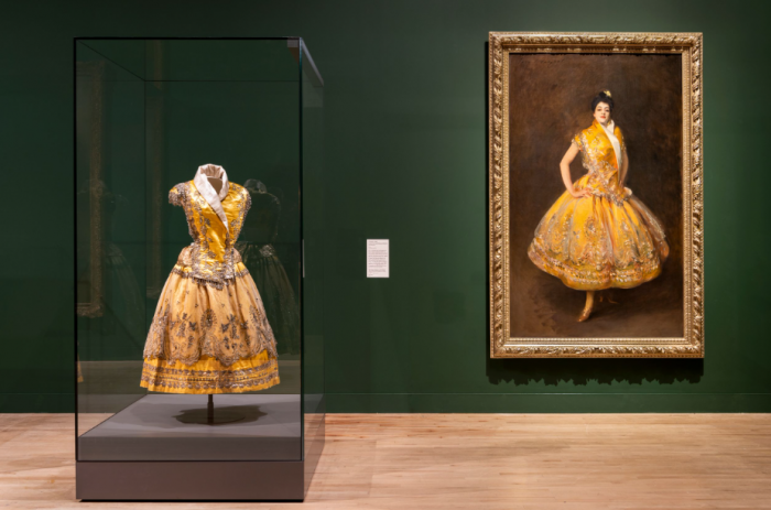 Sargent and Fashion installation view with La Carmencita, c.1890 and her costume c.1890 at Tate Britain 2024 
Photo © Tate (Jai Monaghan)